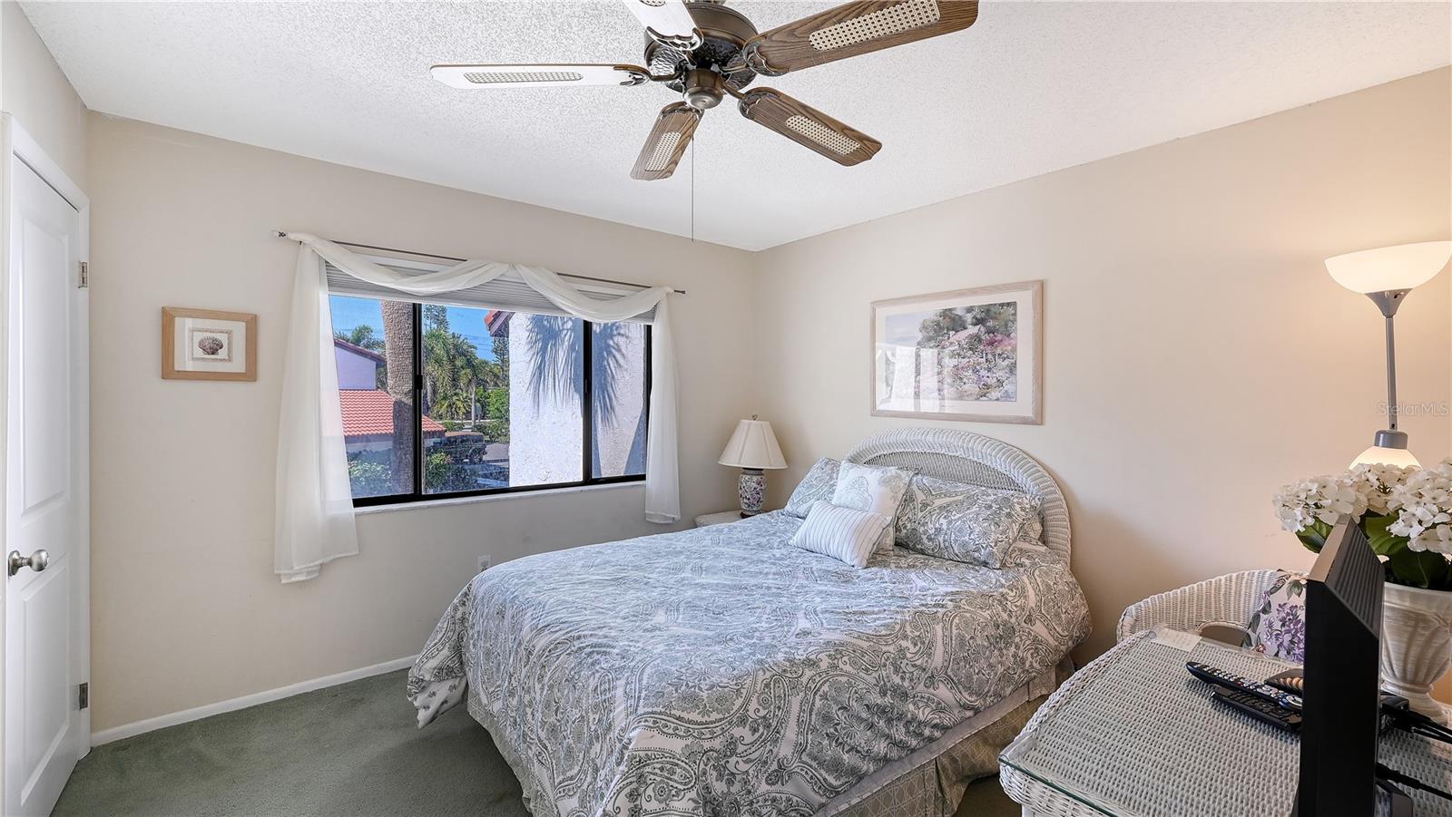 1648 STICKNEY POINT RD #1648-202