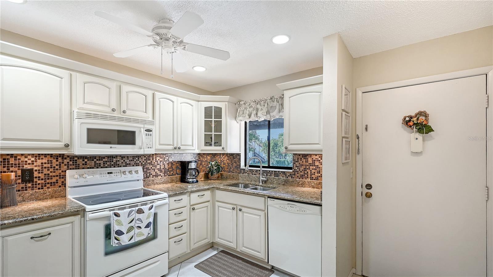 1648 STICKNEY POINT RD #1648-202