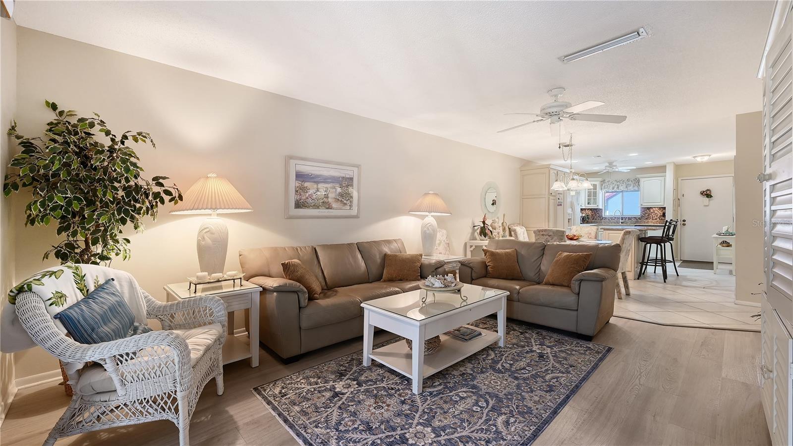 1648 STICKNEY POINT RD #1648-202