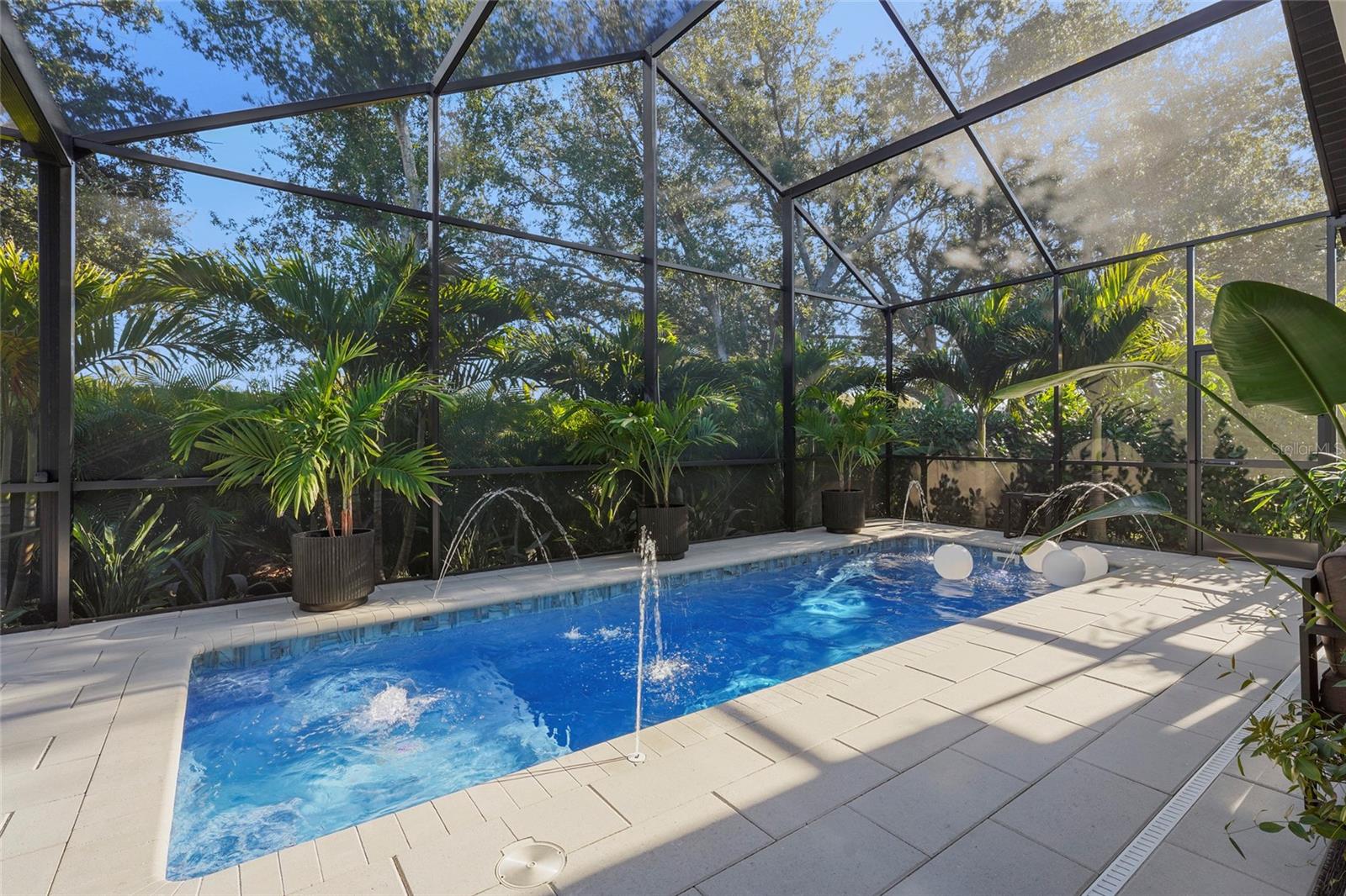 6861 SUPERIOR STREET CIR