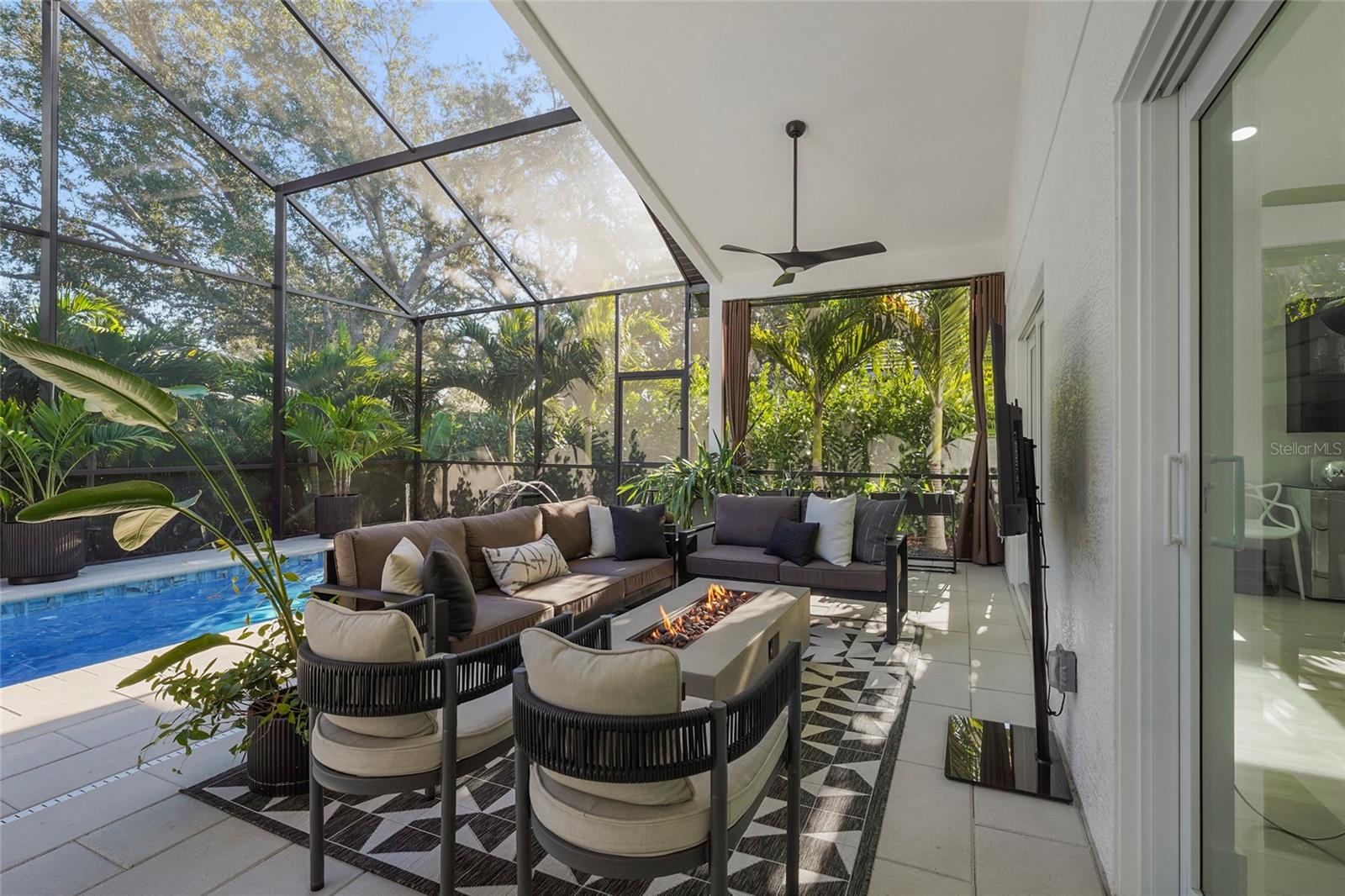 6861 SUPERIOR STREET CIR