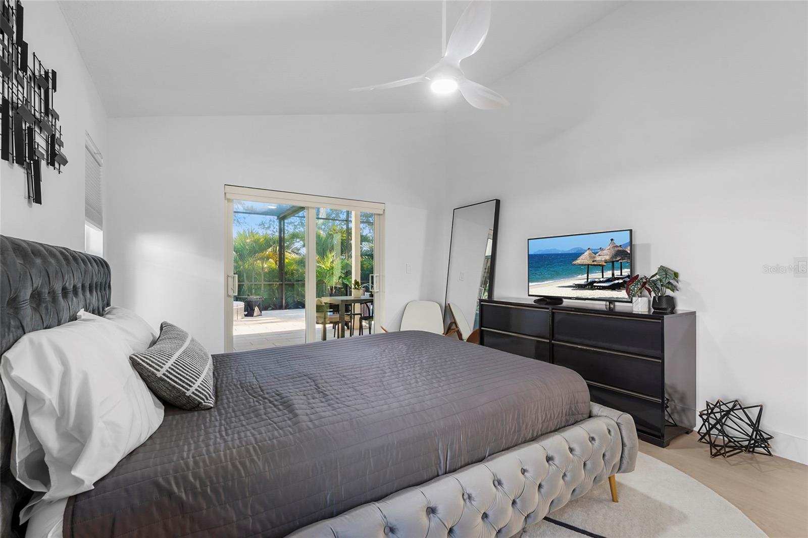 6861 SUPERIOR STREET CIR