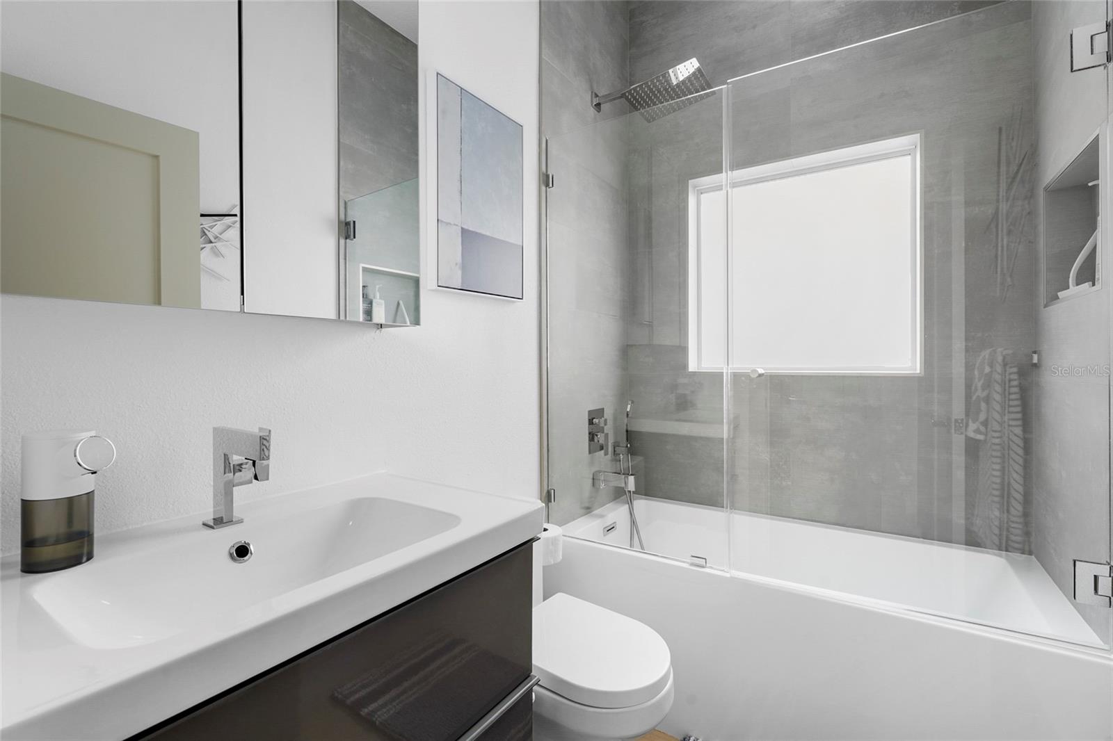 6861 SUPERIOR STREET CIR