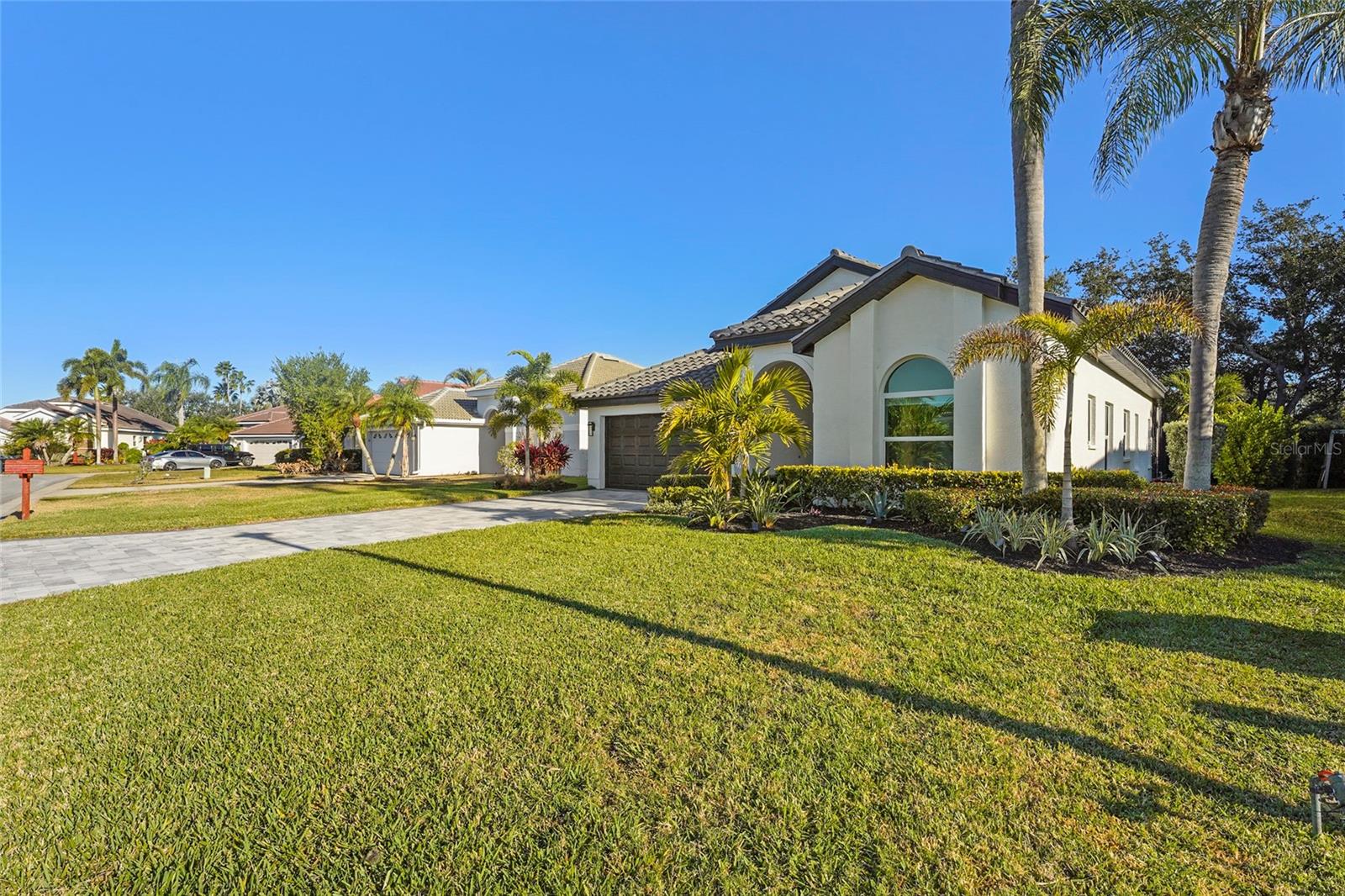 6861 SUPERIOR STREET CIR