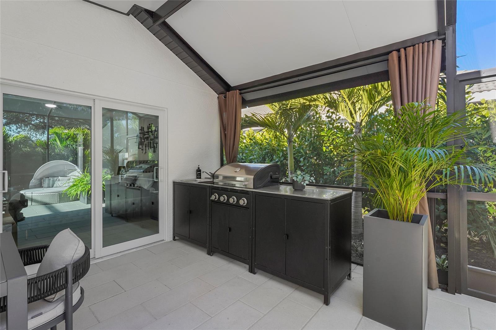 6861 SUPERIOR STREET CIR