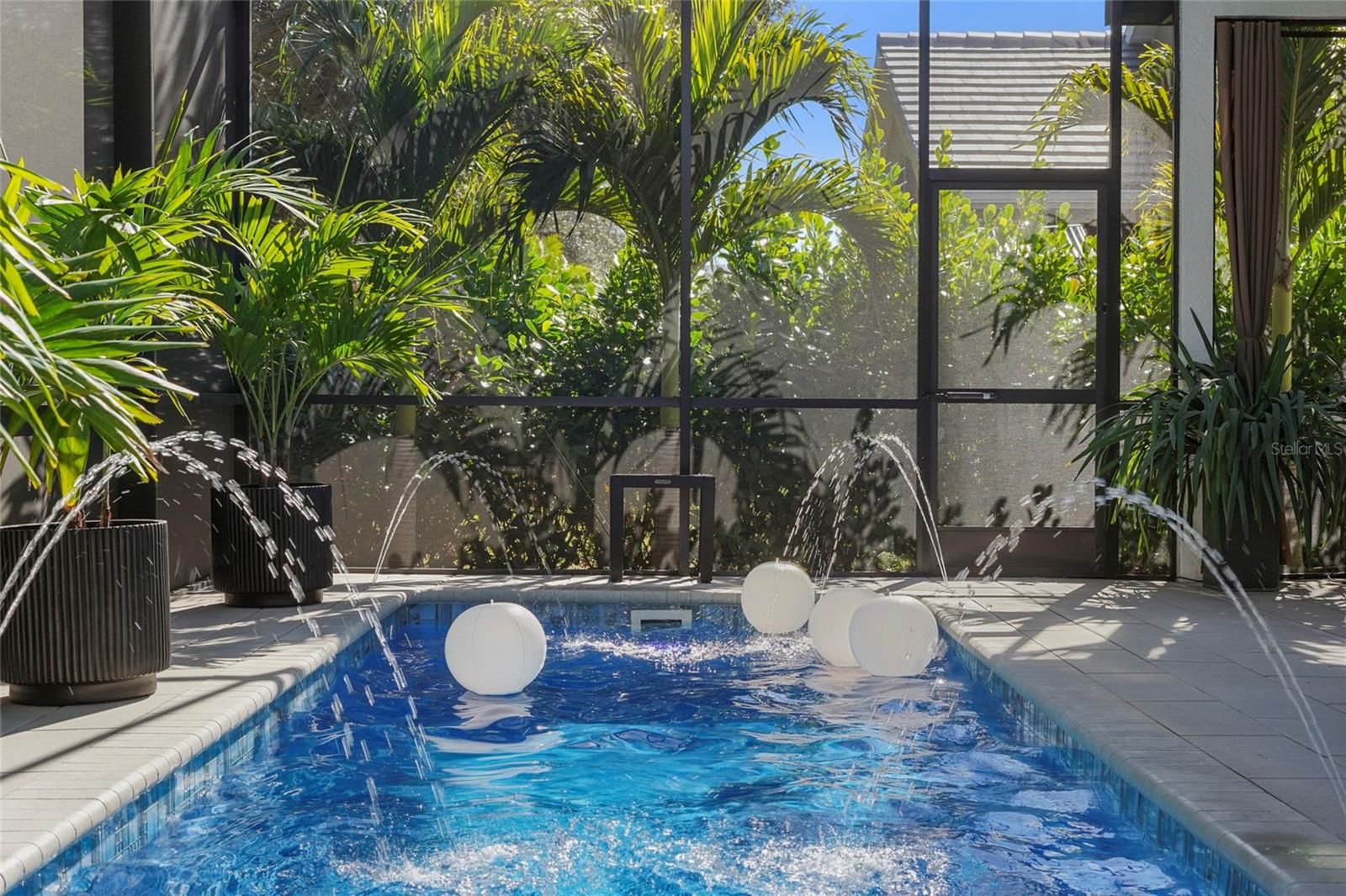 6861 SUPERIOR STREET CIR