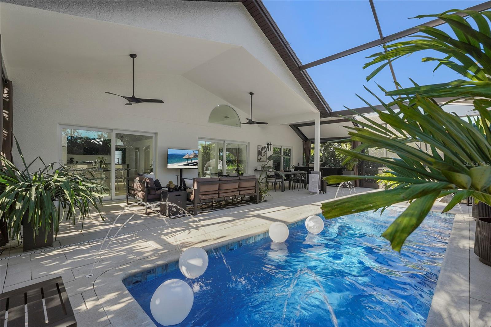 6861 SUPERIOR STREET CIR