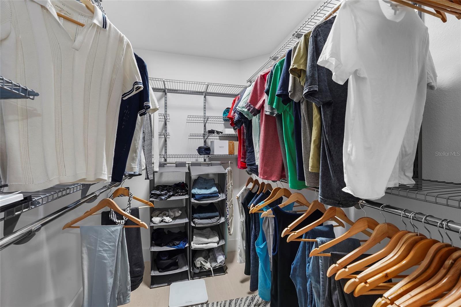 6861 SUPERIOR STREET CIR