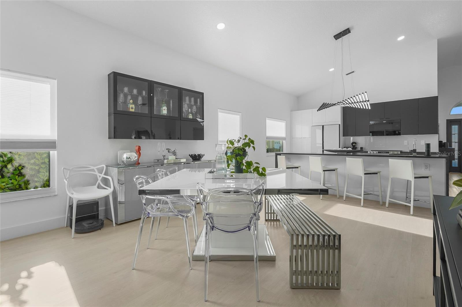 6861 SUPERIOR STREET CIR