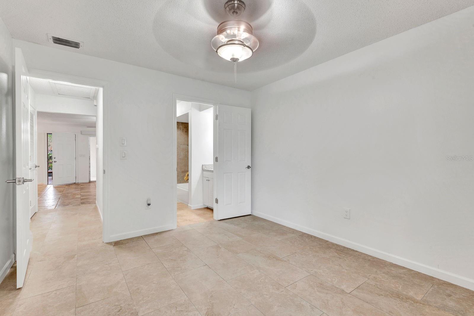 5191 CEDAR HAMMOCK LN