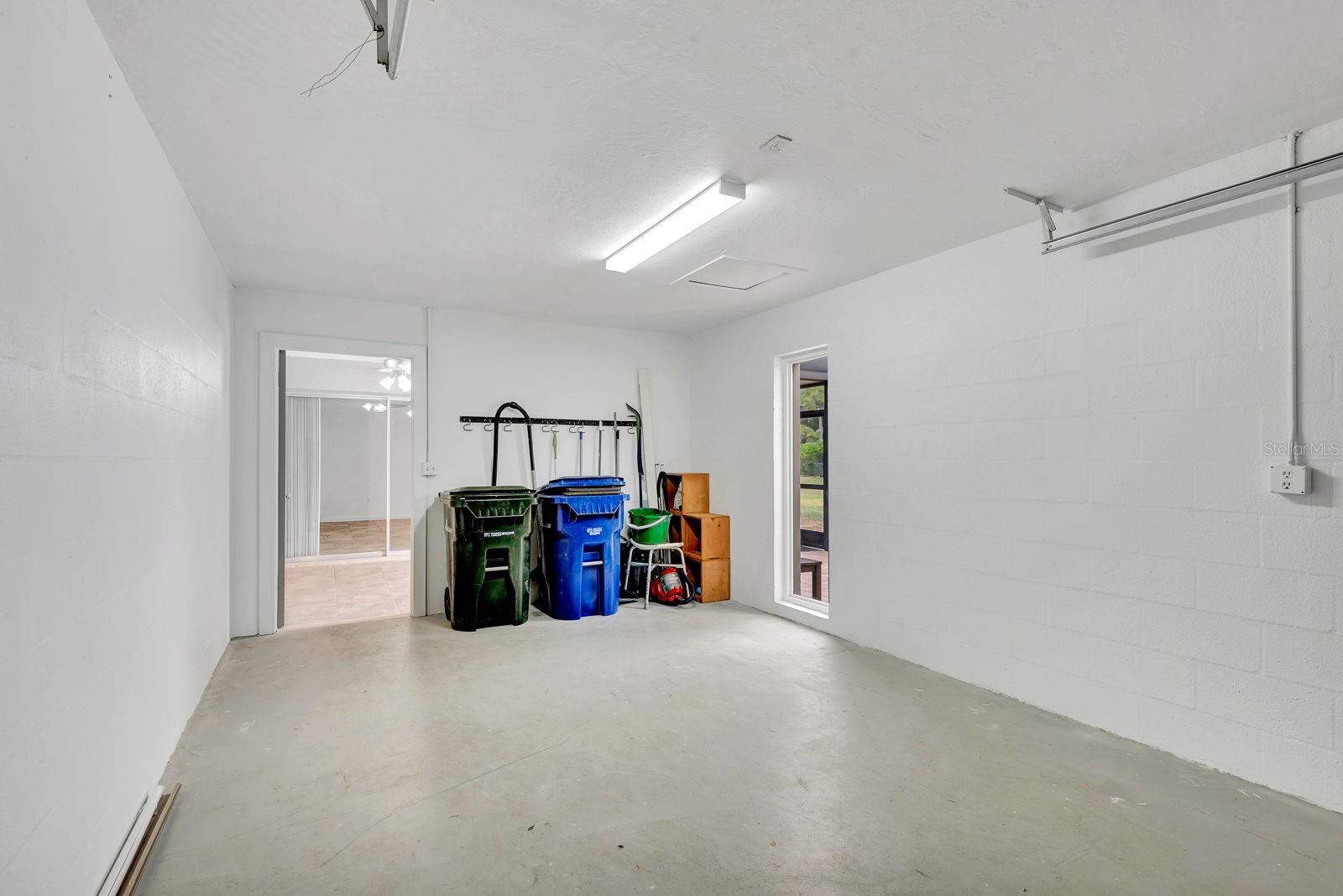 5191 CEDAR HAMMOCK LN