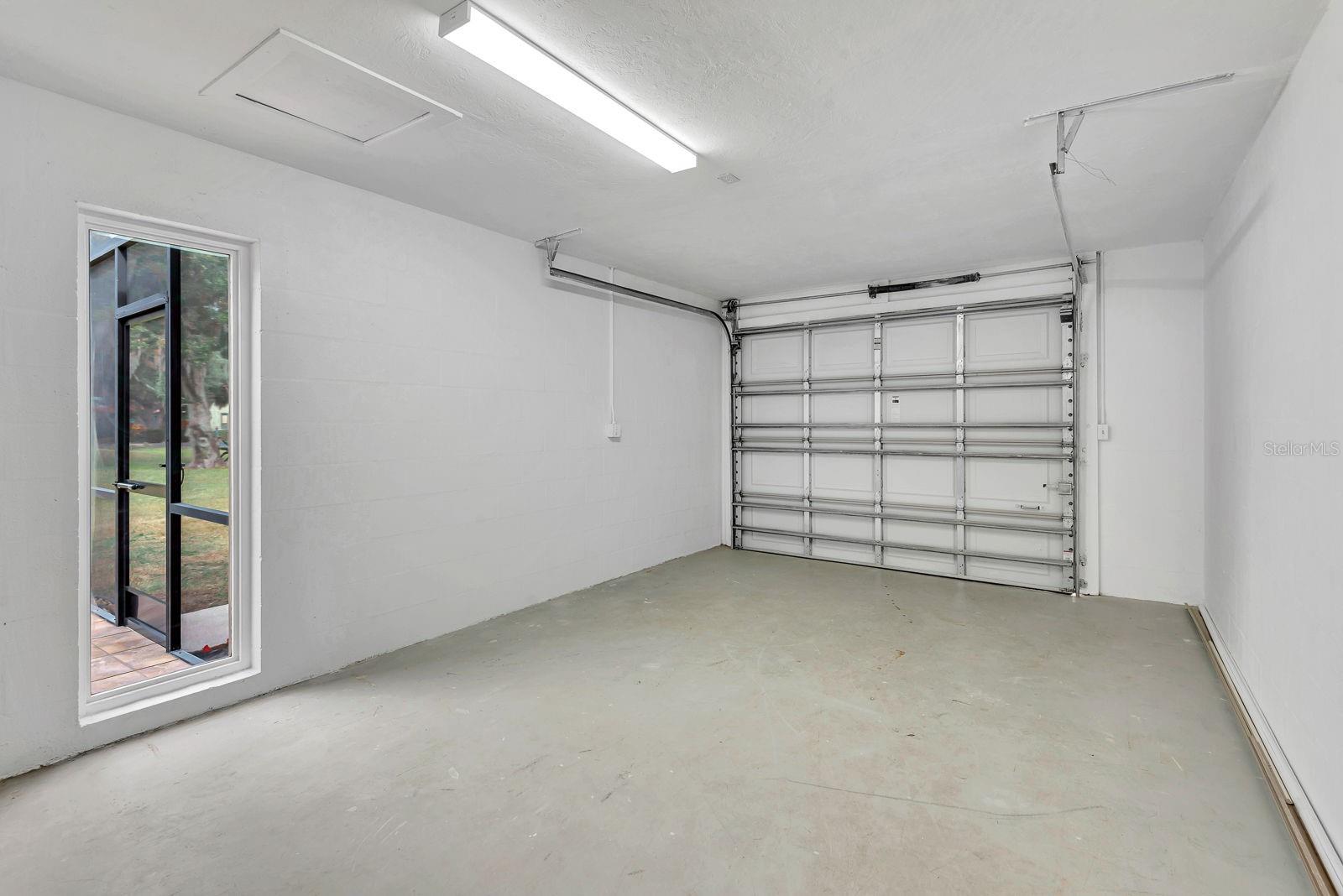 5191 CEDAR HAMMOCK LN