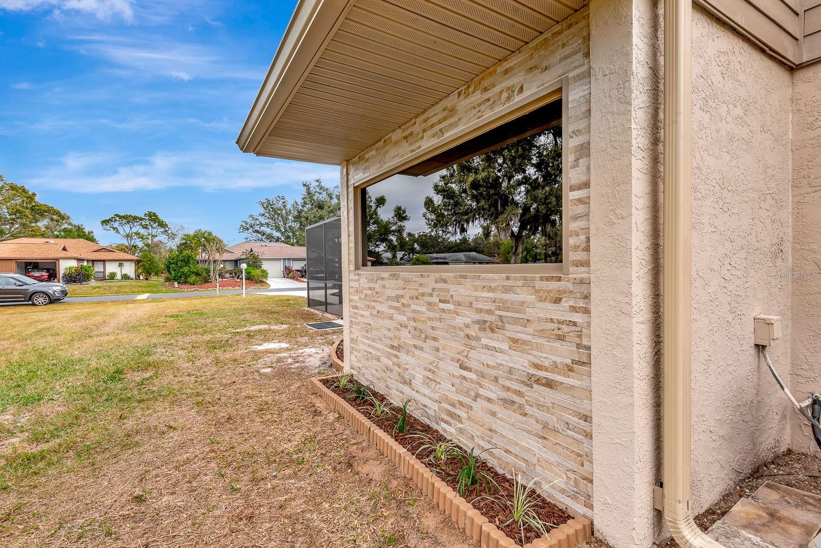 5191 CEDAR HAMMOCK LN