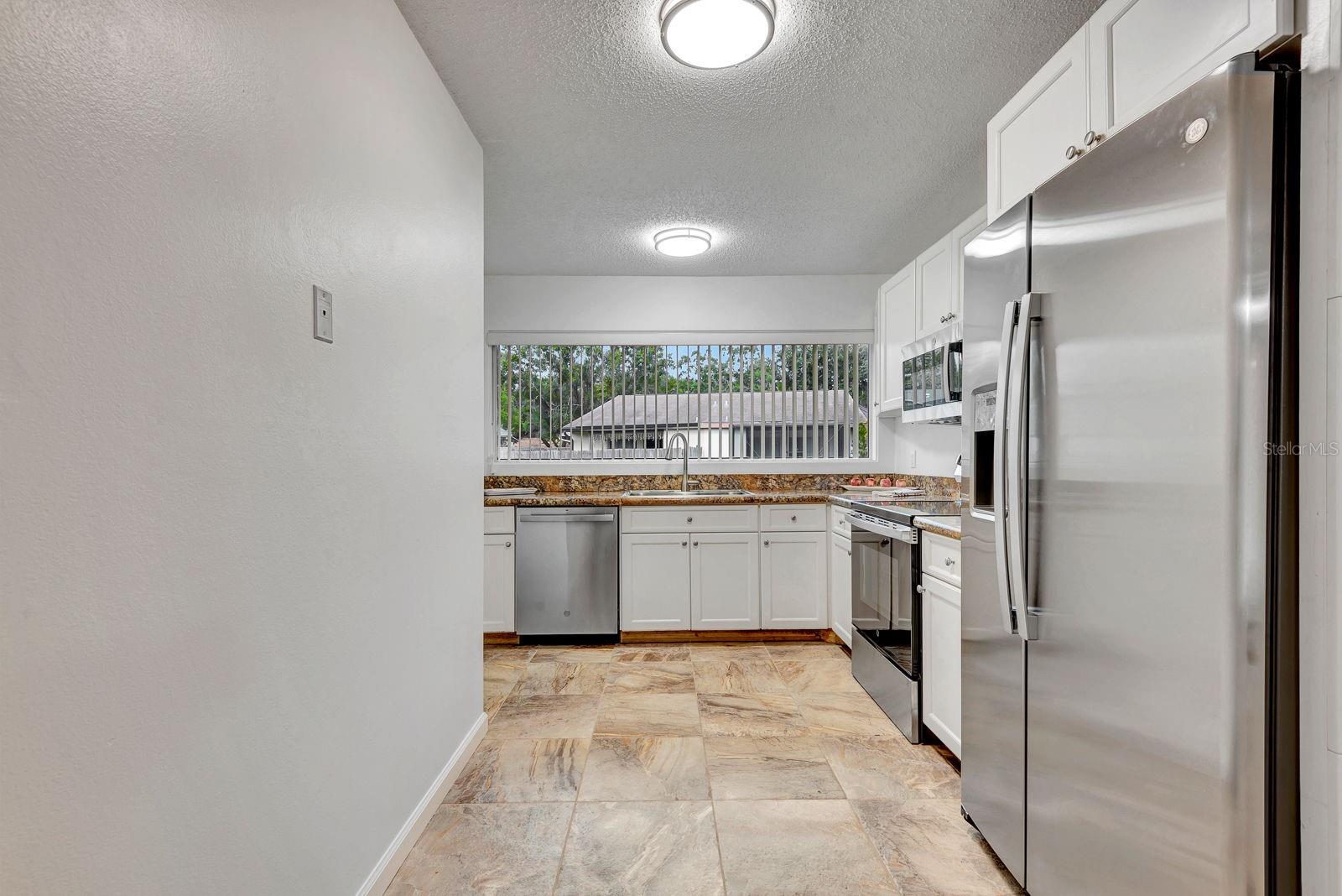 5191 CEDAR HAMMOCK LN