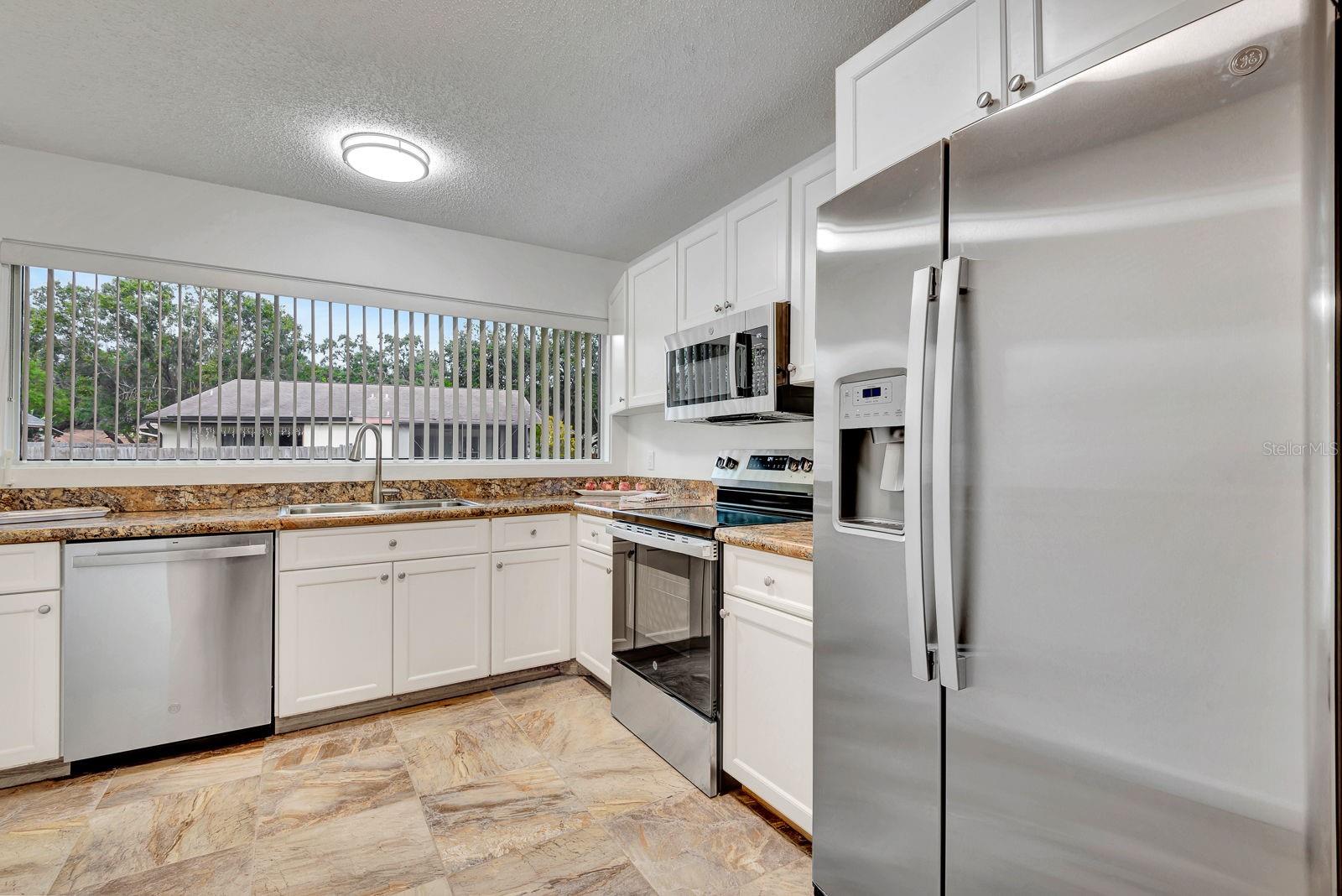 5191 CEDAR HAMMOCK LN