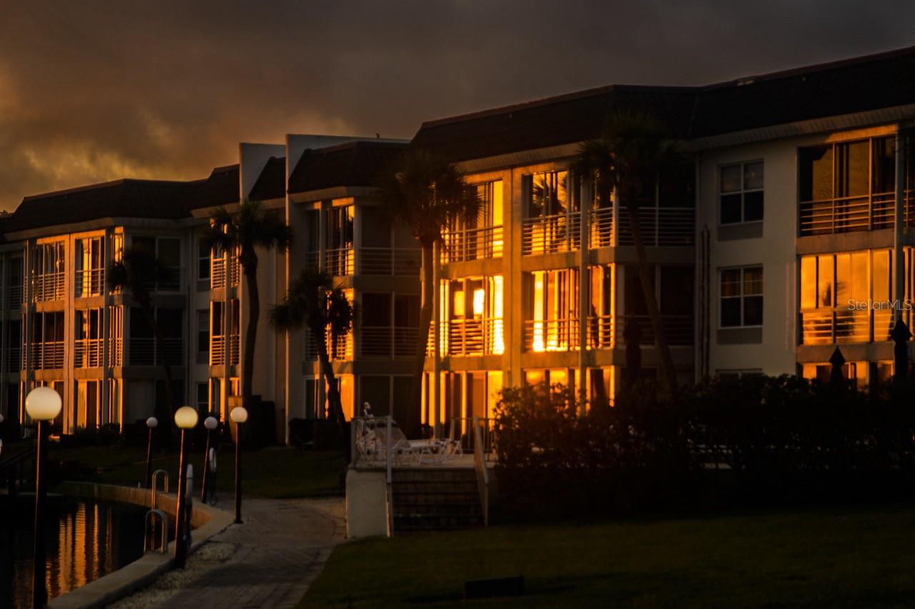 4310 FALMOUTH DR #102