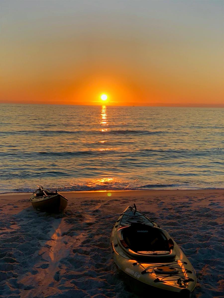 4310 FALMOUTH DR #102