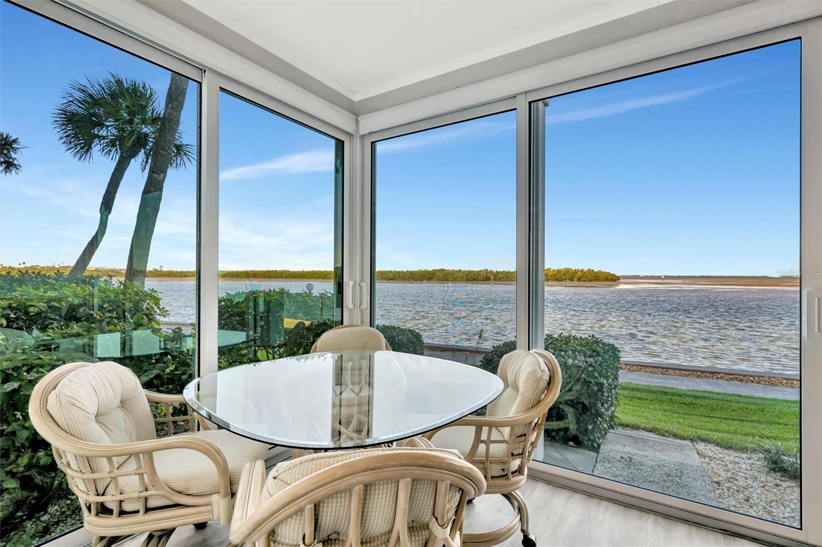 4310 FALMOUTH DR #102