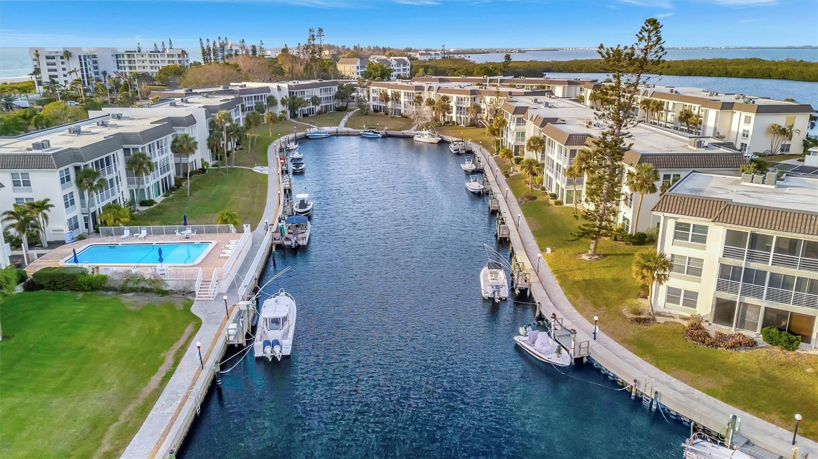 4310 FALMOUTH DR #102