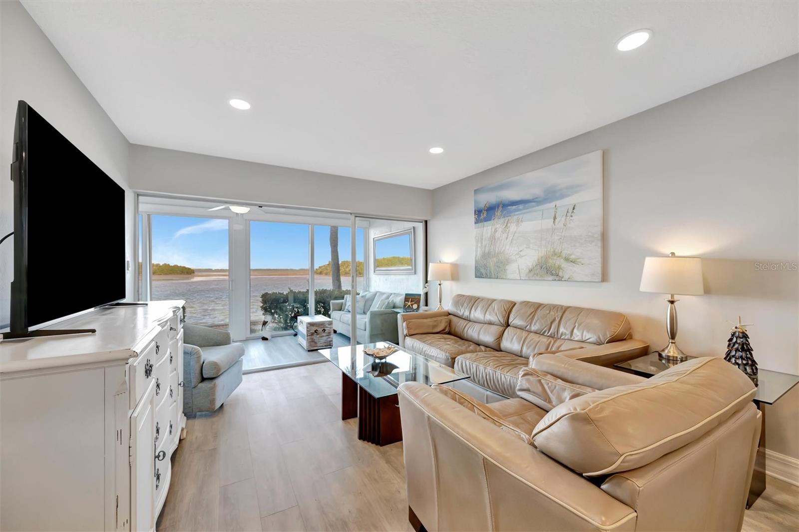 4310 FALMOUTH DR #102