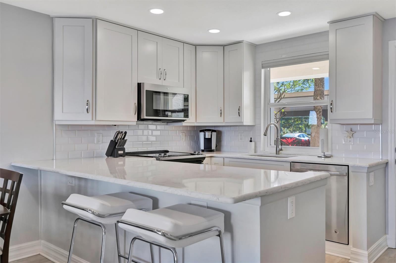 4310 FALMOUTH DR #102