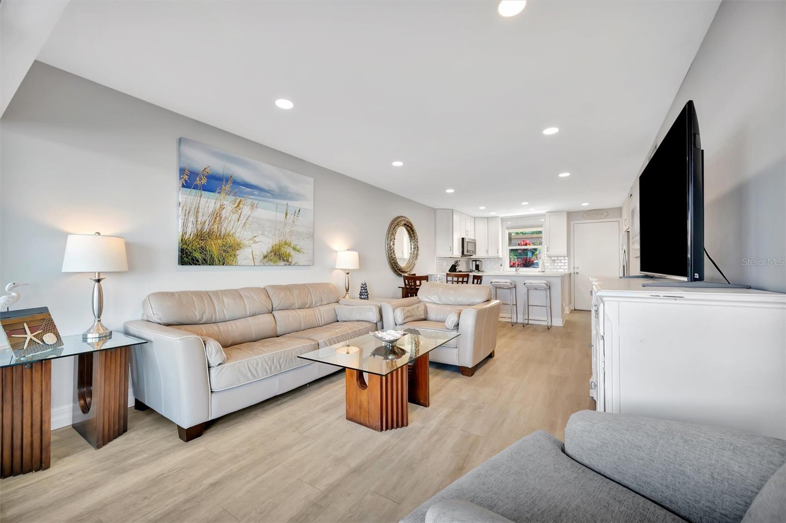 4310 FALMOUTH DR #102