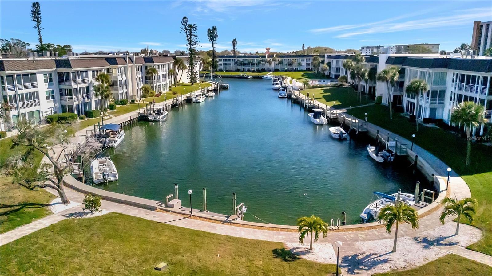 4310 FALMOUTH DR #102