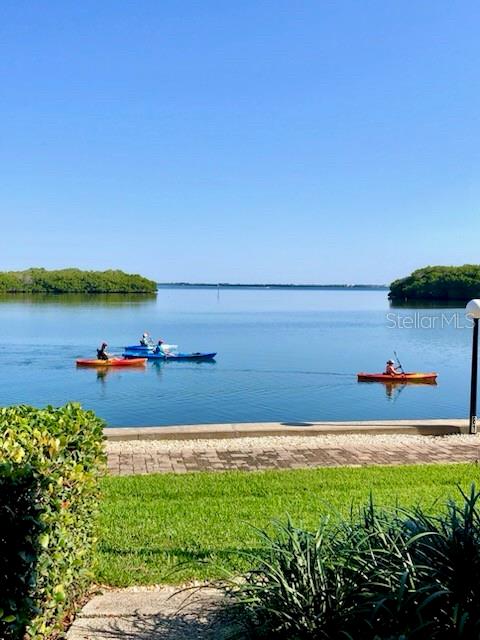 4310 FALMOUTH DR #102