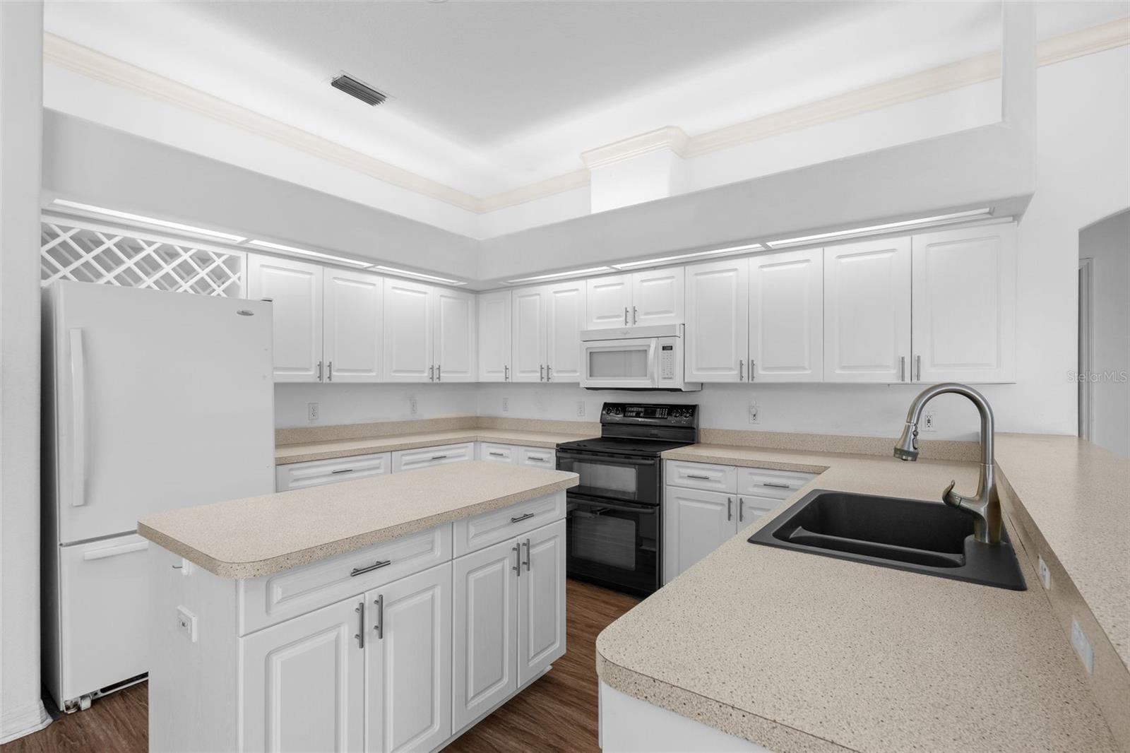 11105 28TH STREET CIR E