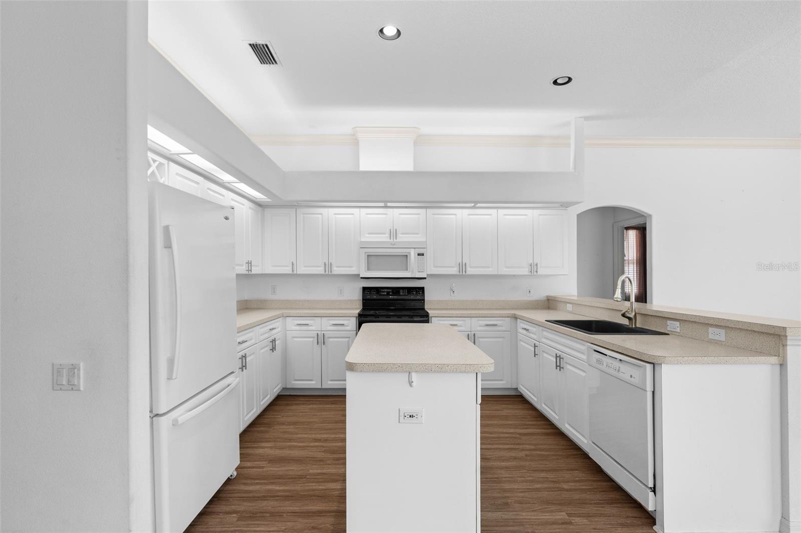 11105 28TH STREET CIR E