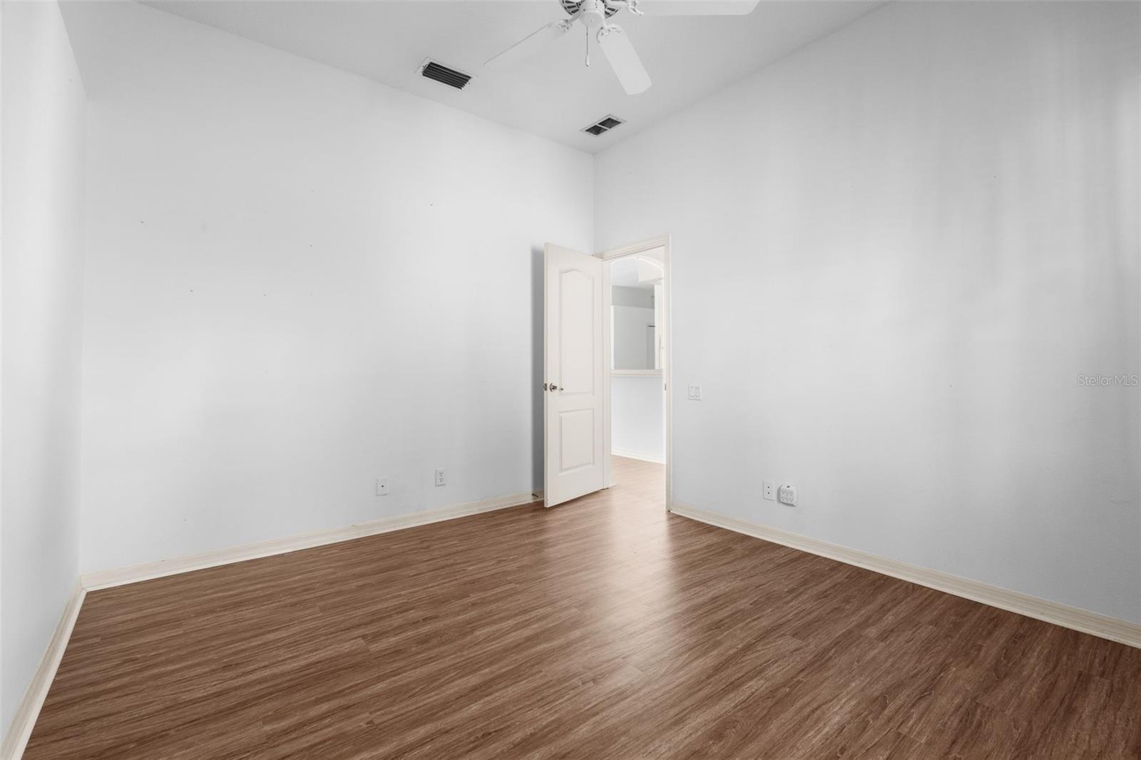 11105 28TH STREET CIR E