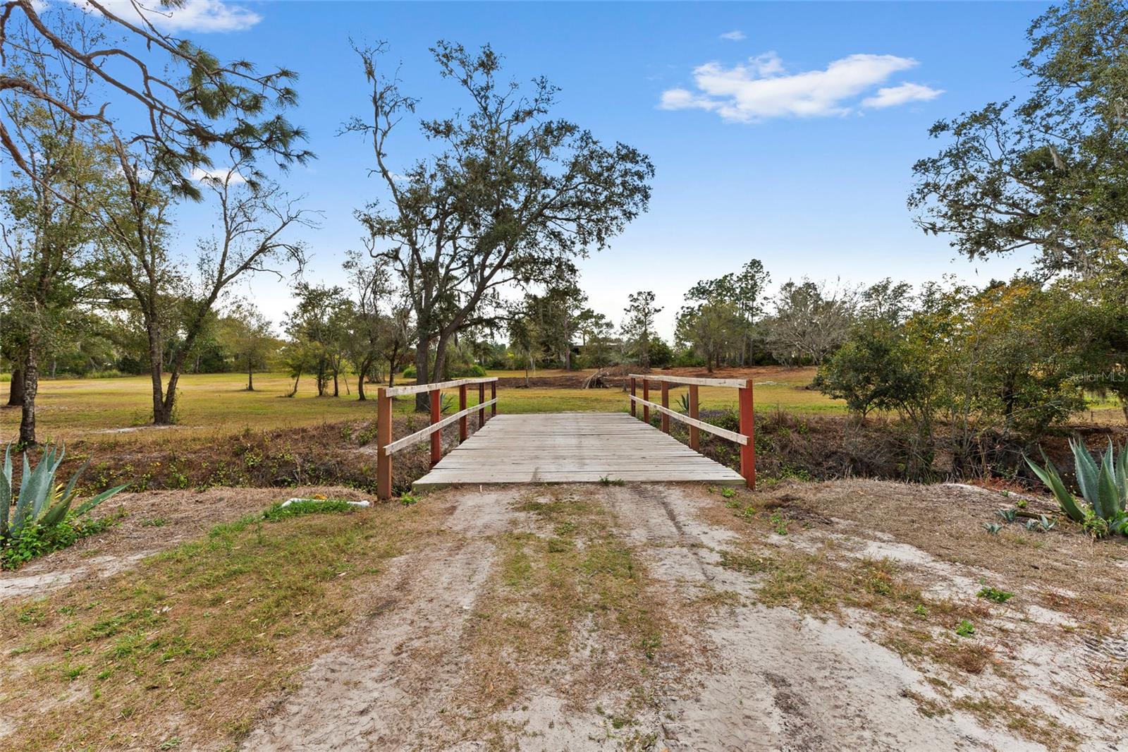 6506 COUNTY ROAD 675 E