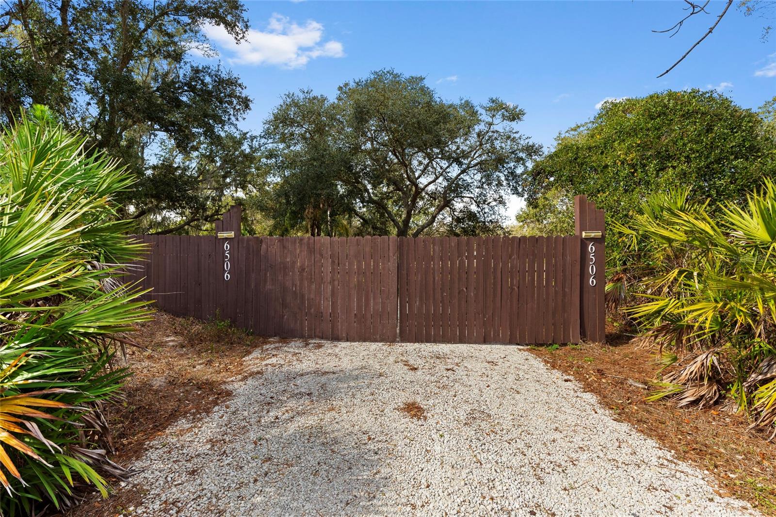 6506 COUNTY ROAD 675 E
