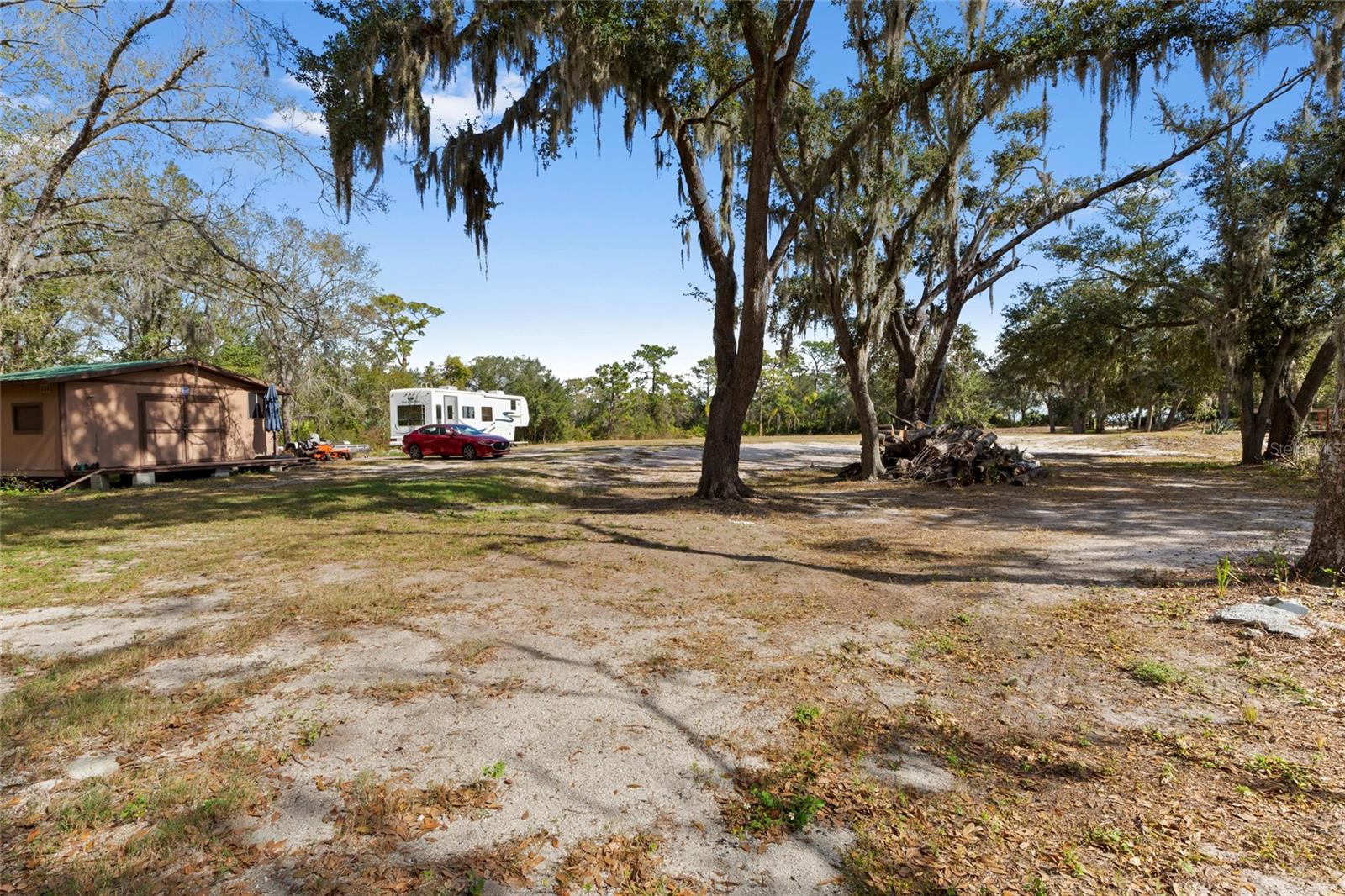 6506 COUNTY ROAD 675 E