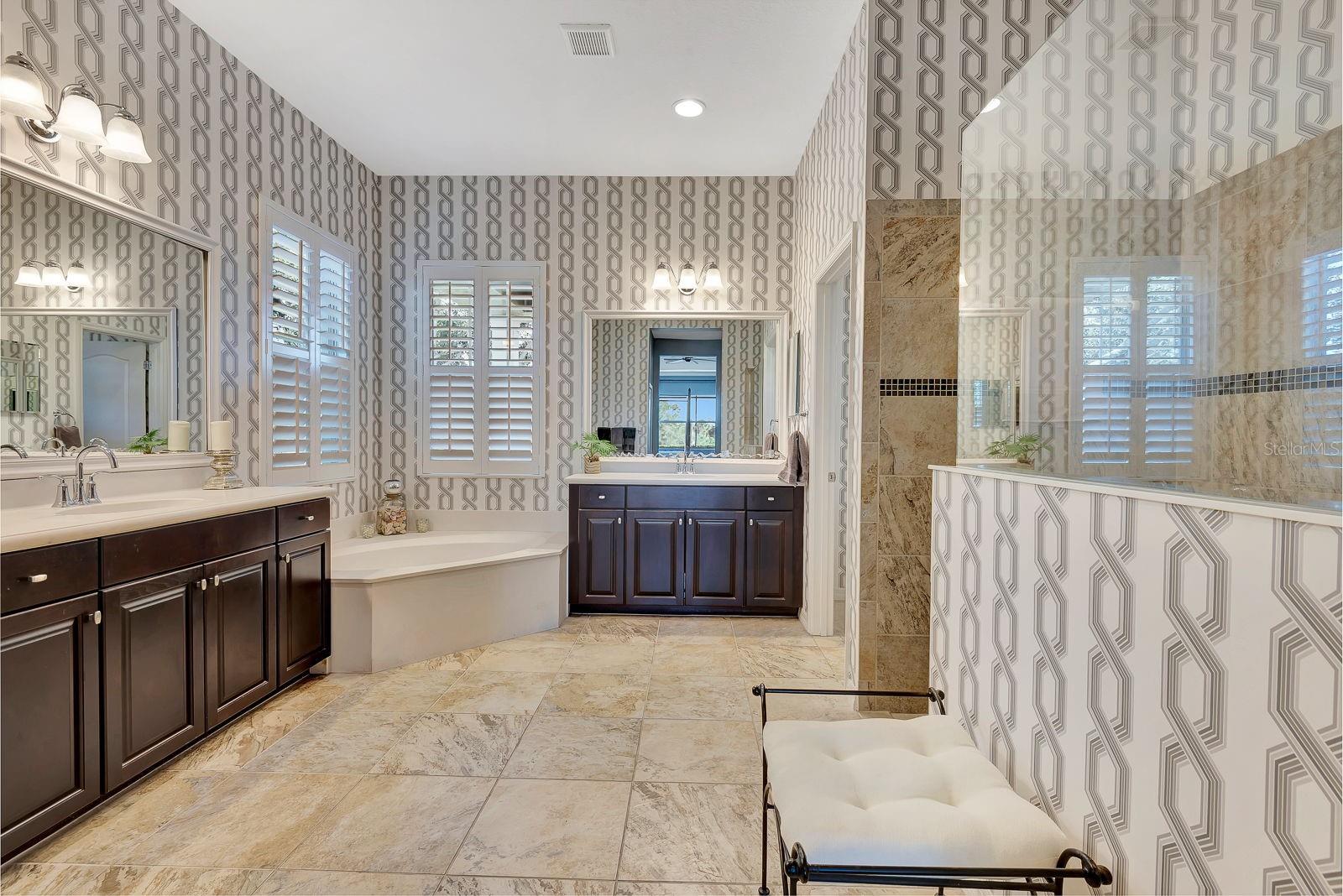 1484 HICKORY VIEW CIR