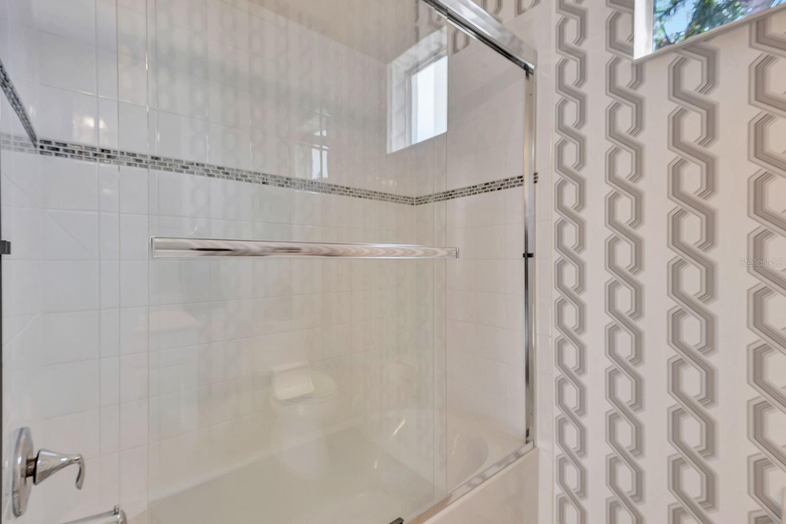 1484 HICKORY VIEW CIR