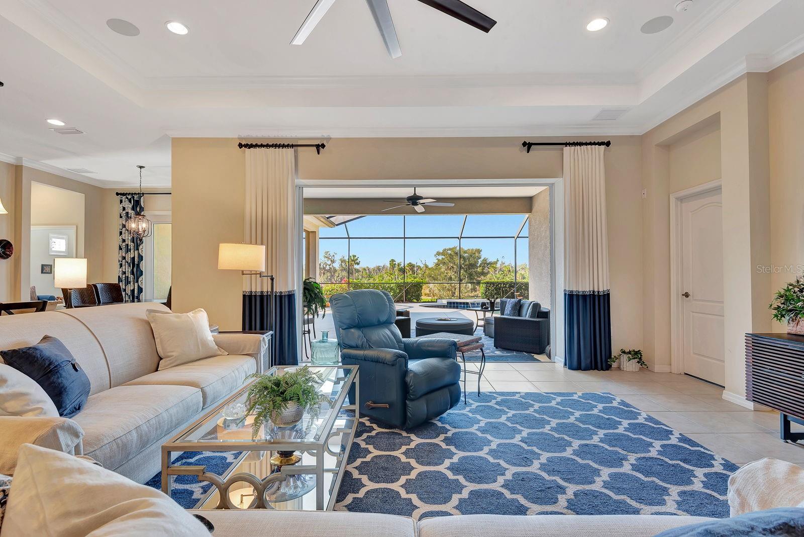 1484 HICKORY VIEW CIR