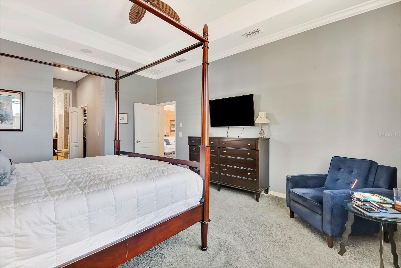 1484 HICKORY VIEW CIR