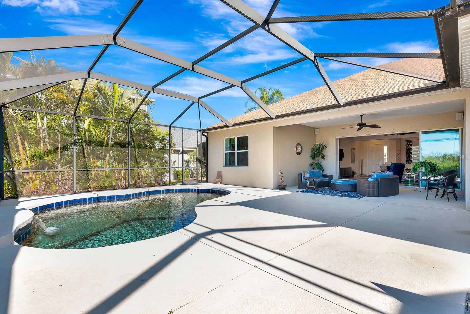 1484 HICKORY VIEW CIR