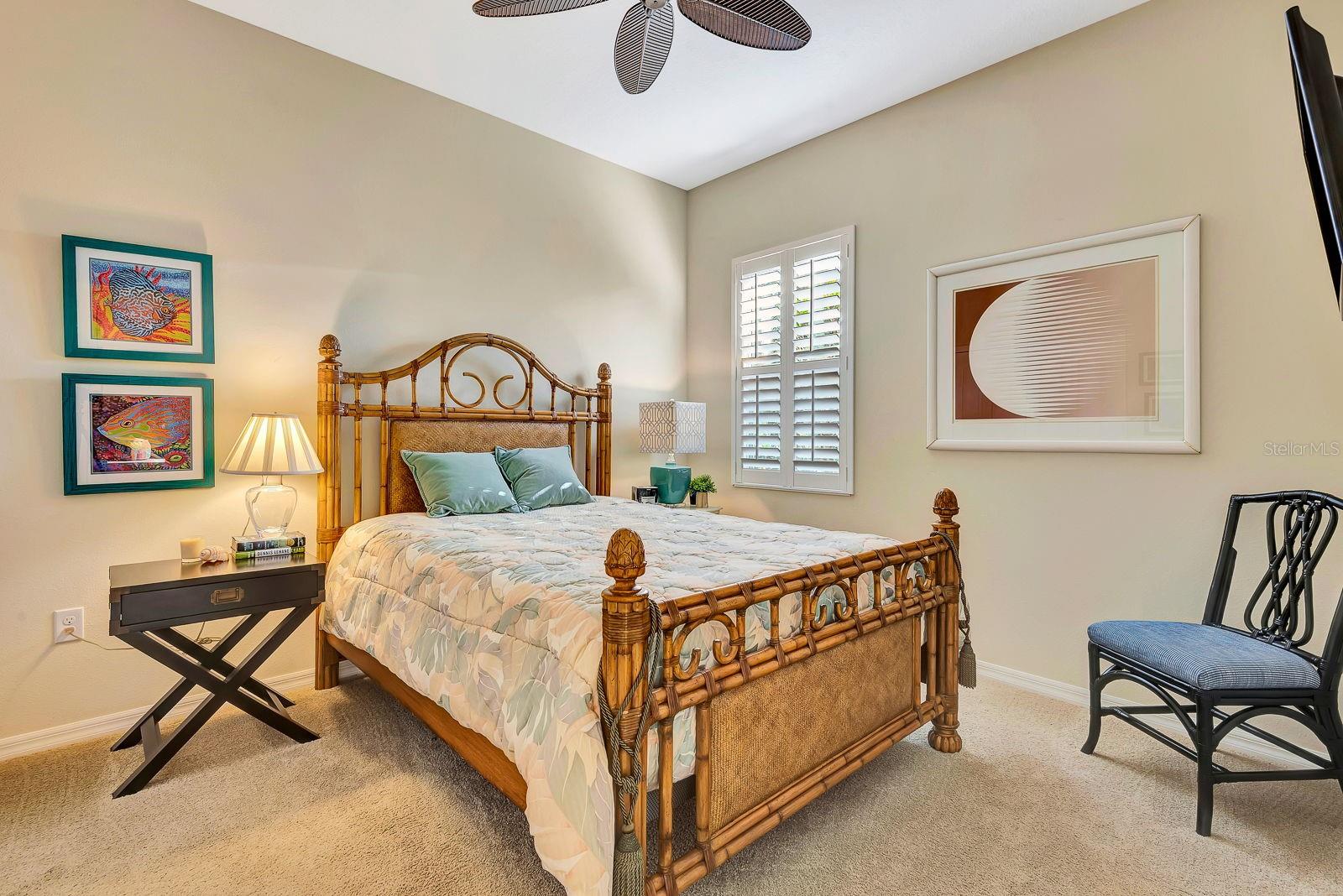 1484 HICKORY VIEW CIR