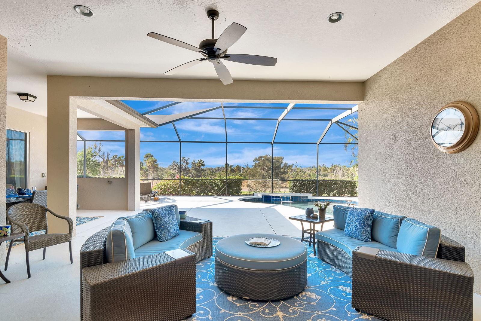 1484 HICKORY VIEW CIR