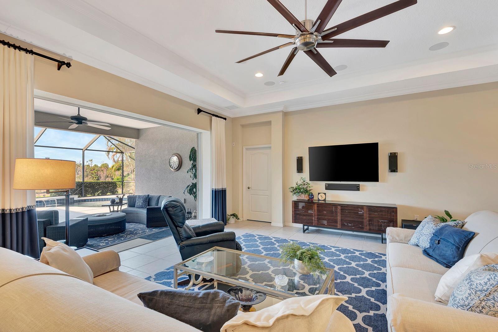 1484 HICKORY VIEW CIR