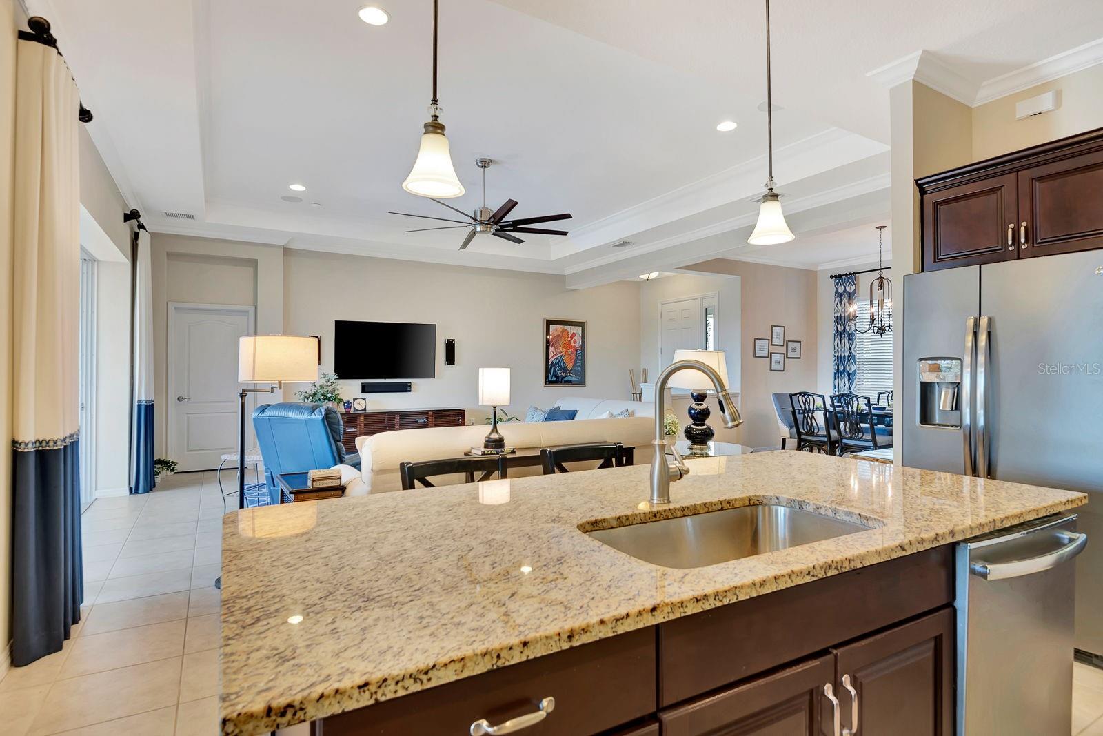 1484 HICKORY VIEW CIR