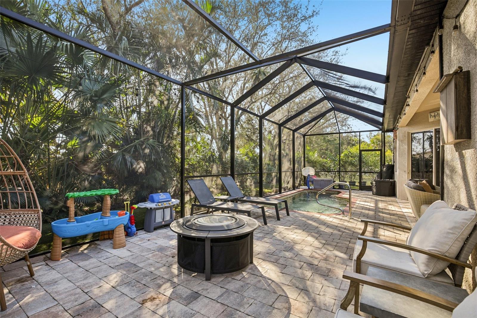 8348 47TH STREET CIR E