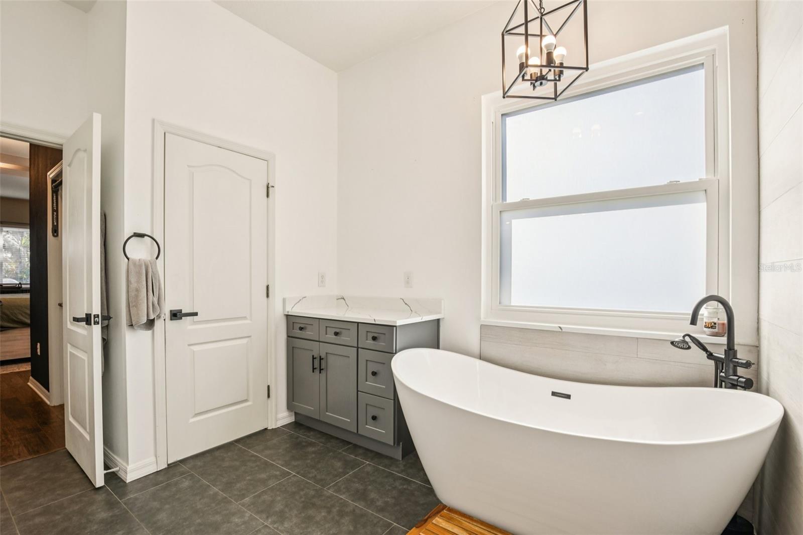 8348 47TH STREET CIR E