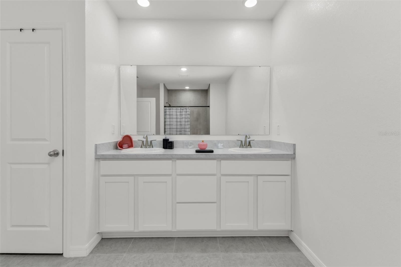 1111 S MCDUFF ST
