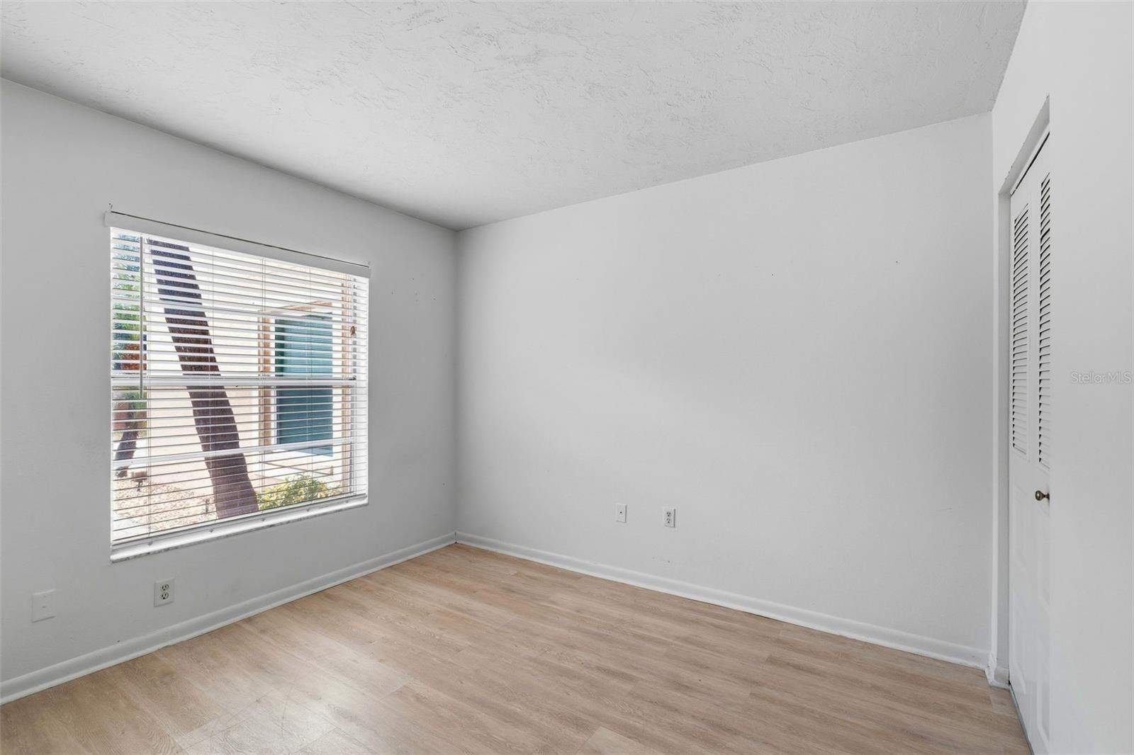 6320 7TH AVE W