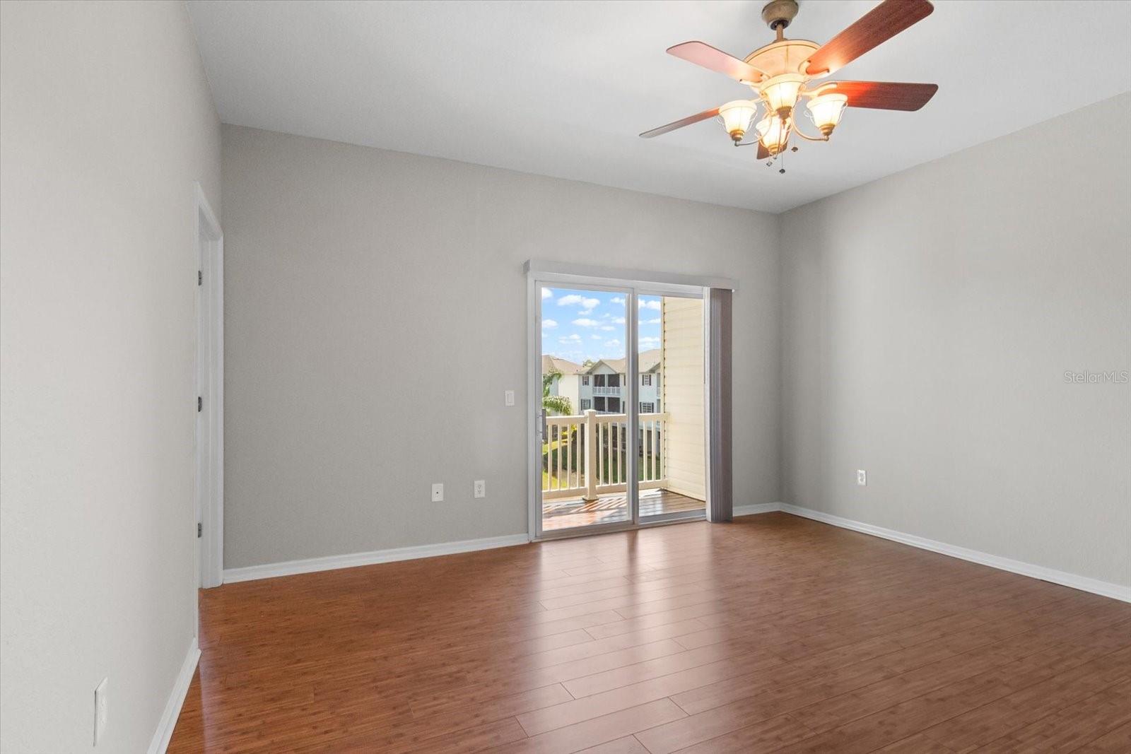 1018 34TH DR W