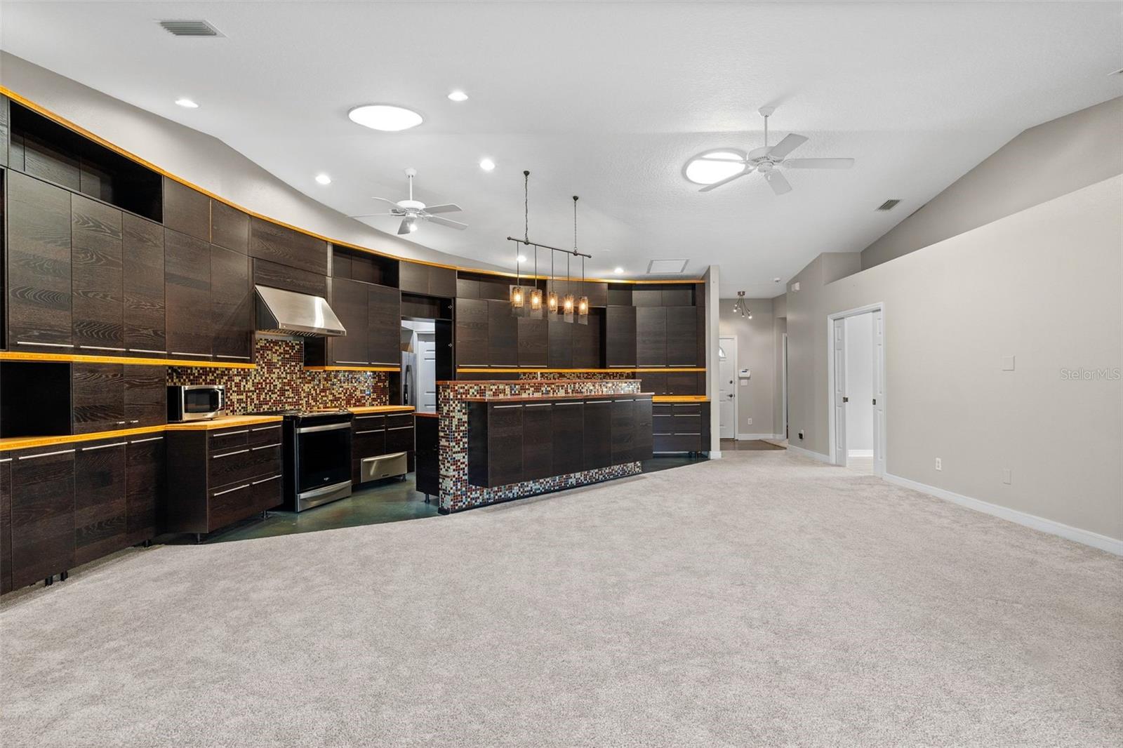 228 51ST STREET CIR E