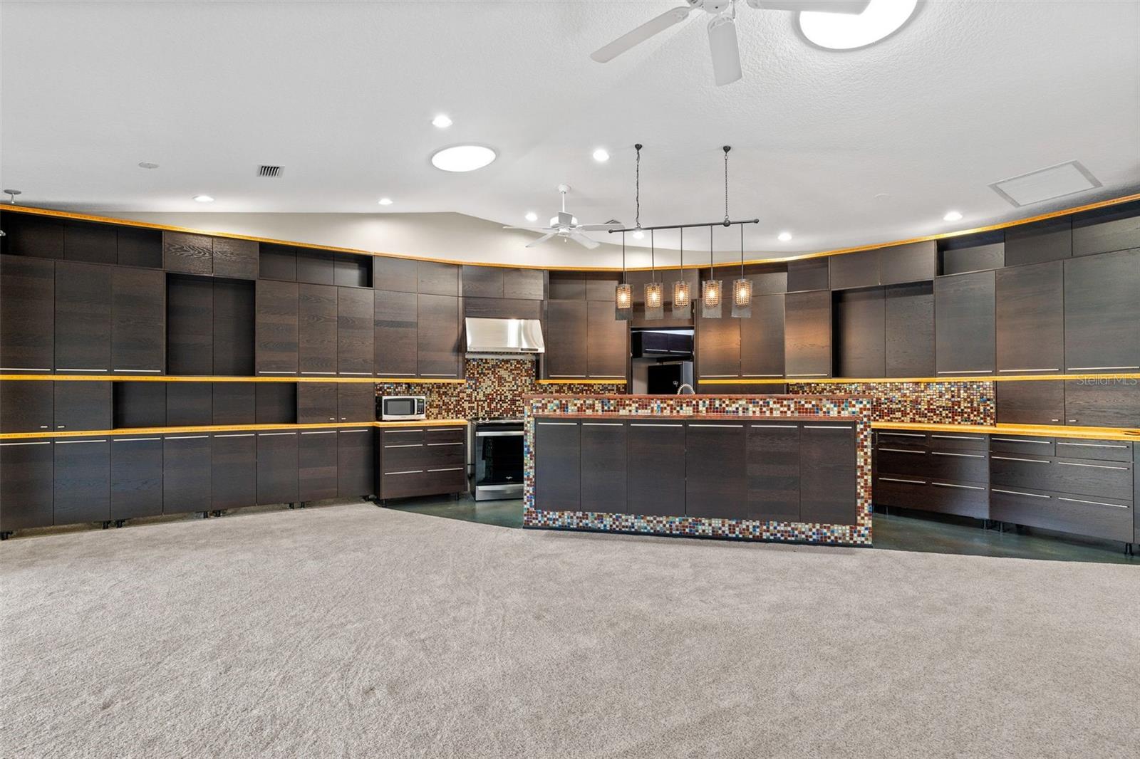 228 51ST STREET CIR E